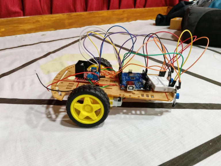 robitic-car-model-using-arduino