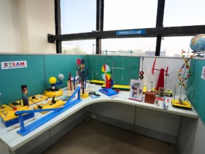 Physics-STEM-Lab-by-STEM-SUNQ